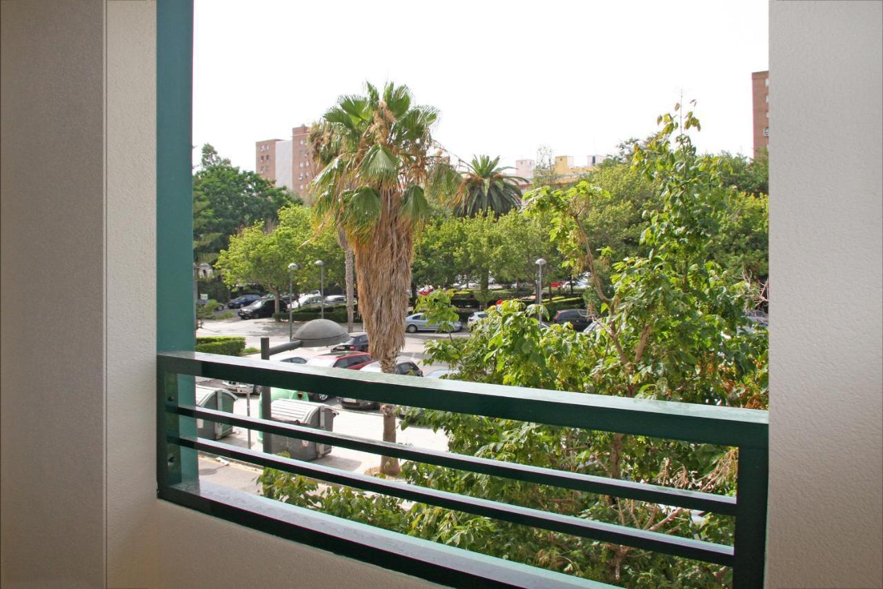 Apartamentos Las Ciencias F Valencia Exterior photo